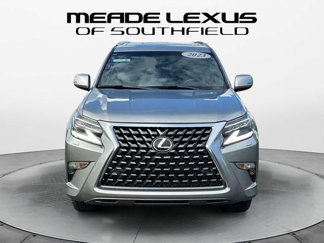 Photo of 2023 Atomic Silver Lexus GX 460