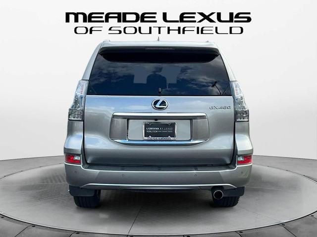 Photo of 2023 Atomic Silver Lexus GX 460
