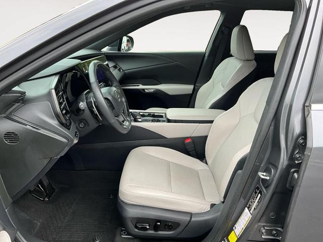 Photo of 2024 Cloudburst Gray Lexus RX 350