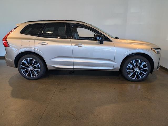 Photo of 2025 Gray Volvo XC60