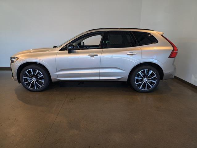 Photo of 2025 Gray Volvo XC60