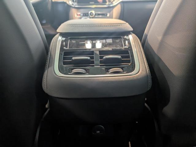 Photo of 2026 Onyx Black Metallic Volvo XC90
