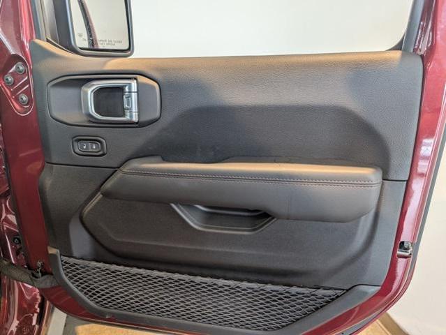 Photo of 2021 Red Jeep Wrangler Unlimited