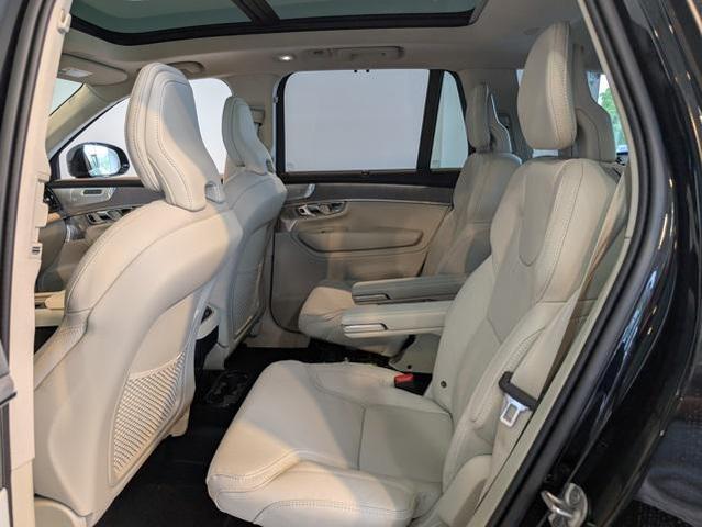 Photo of 2026 Onyx Black Metallic Volvo XC90