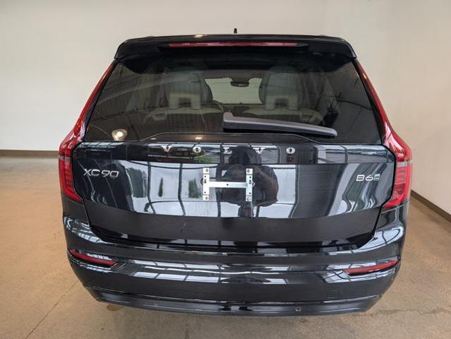 Photo of 2026 Onyx Black Metallic Volvo XC90