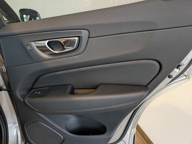 Photo of 2025 Gray Volvo XC60