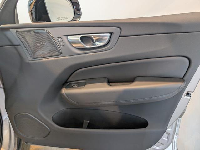 Photo of 2025 Gray Volvo XC60