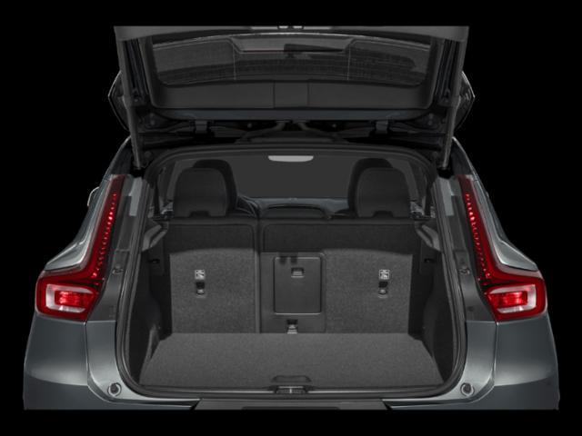 Photo of 2026 Crystal White Volvo XC40