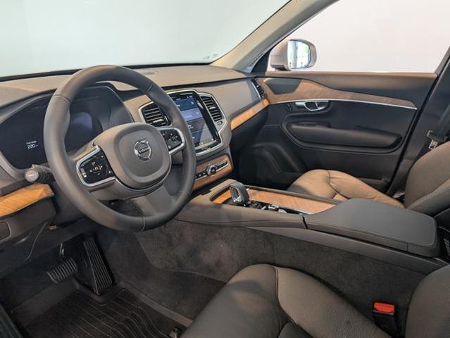 Photo of 2025 Gray Volvo XC90