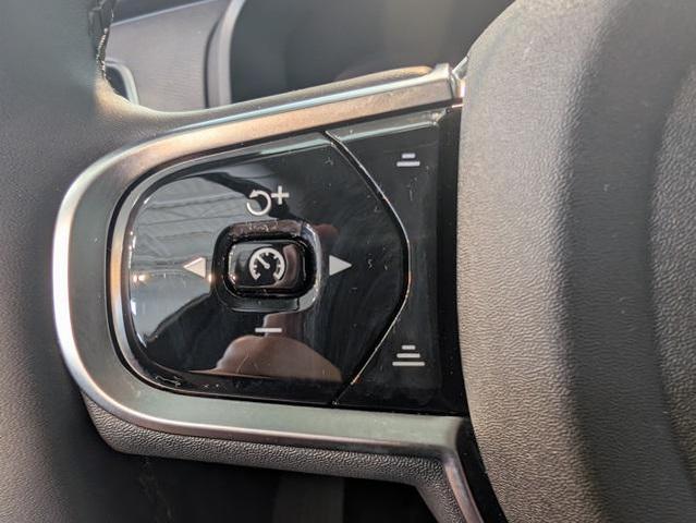 Photo of 2025 Gray Volvo XC90