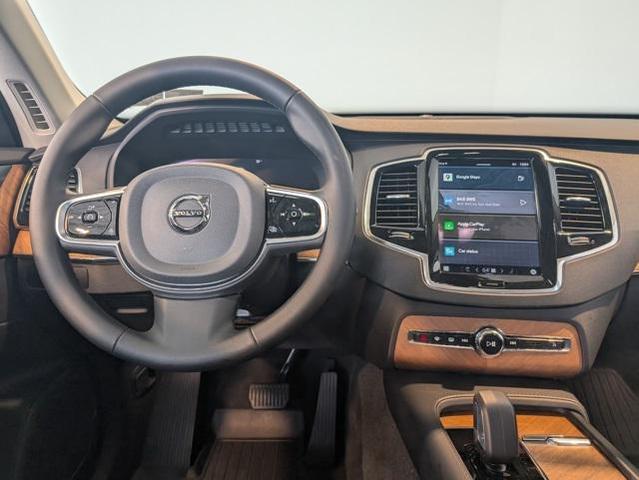 Photo of 2025 Gray Volvo XC90