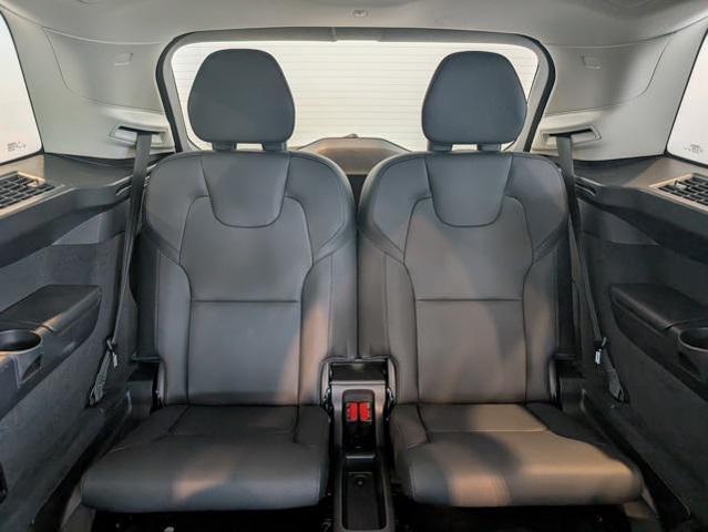 Photo of 2025 Gray Volvo XC90