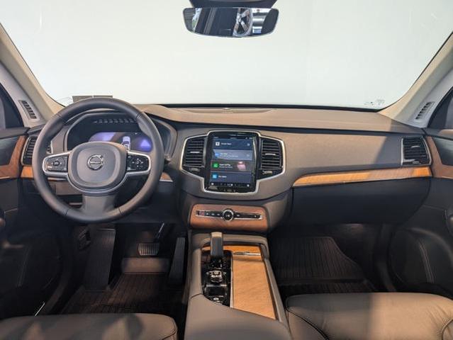 Photo of 2025 Gray Volvo XC90
