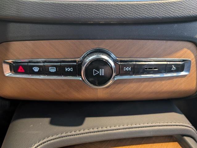 Photo of 2025 Gray Volvo XC90