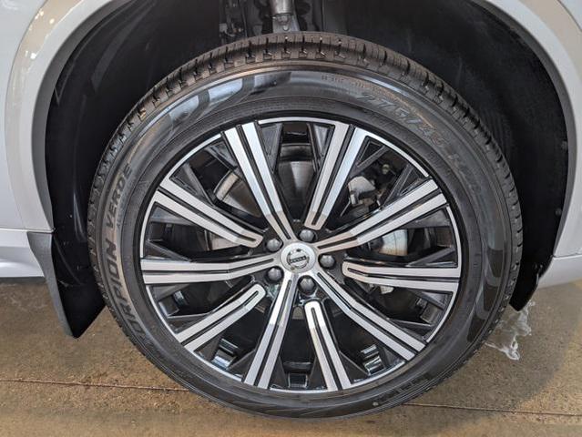 Photo of 2025 Gray Volvo XC90