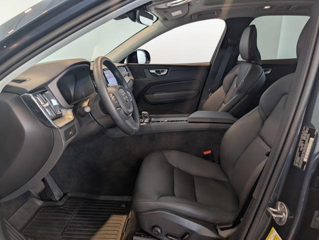 Photo of 2025 Denim Blue Metallic Volvo XC60