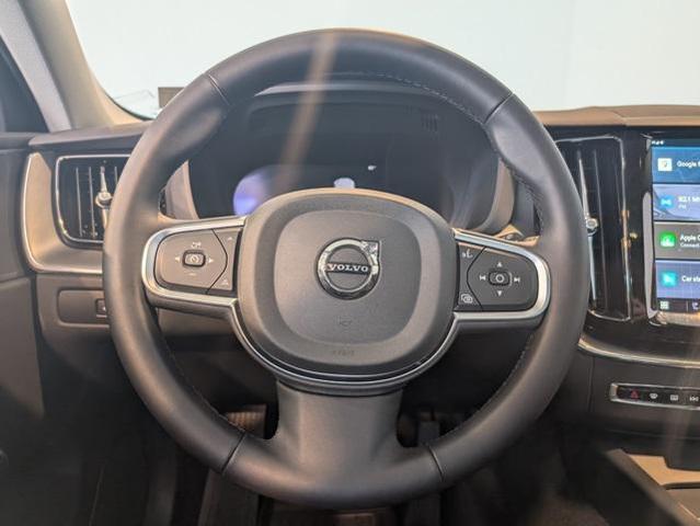 Photo of 2025 Denim Blue Metallic Volvo XC60