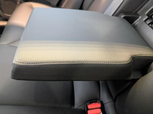Photo of 2025 Onyx Black Metallic Volvo XC60