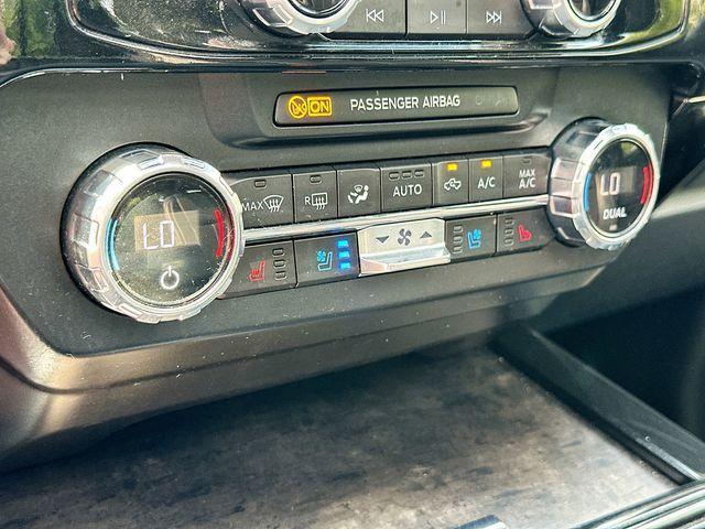 Photo of 2022 Agate Black Metallic Ford F-250