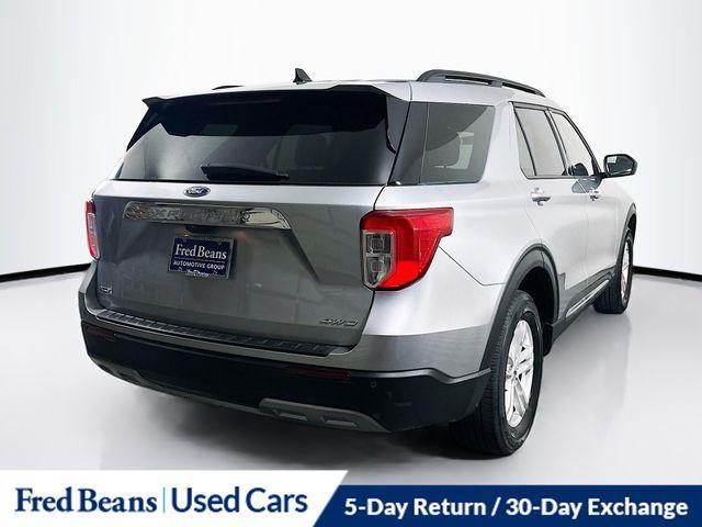 Photo of 2023 Iconic Silver Metallic Ford Explorer
