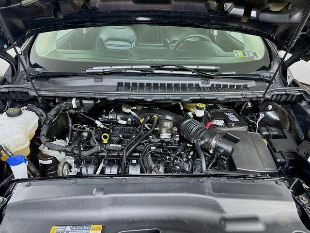 Photo of 2023 Agate Black Metallic Ford Edge