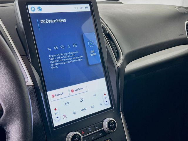 Photo of 2023 Agate Black Metallic Ford Edge