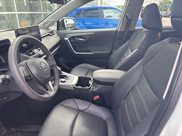 Photo of 2024 Wind Chill Pearl Toyota RAV4