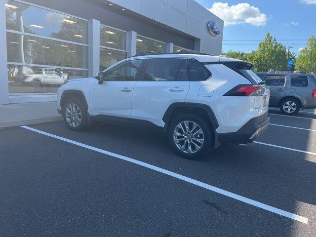 Photo of 2024 Wind Chill Pearl Toyota RAV4