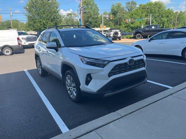 Photo of 2024 Wind Chill Pearl Toyota RAV4