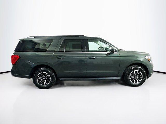 Photo of 2022 Forged Green Metallic Ford Expedition Max