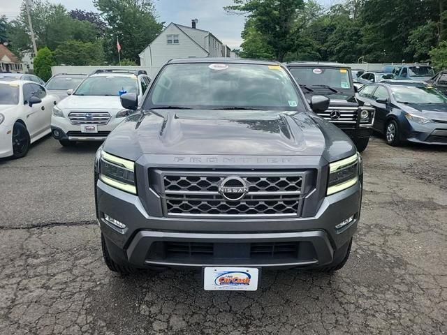 Photo of 2022 Gun Metallic Nissan Frontier