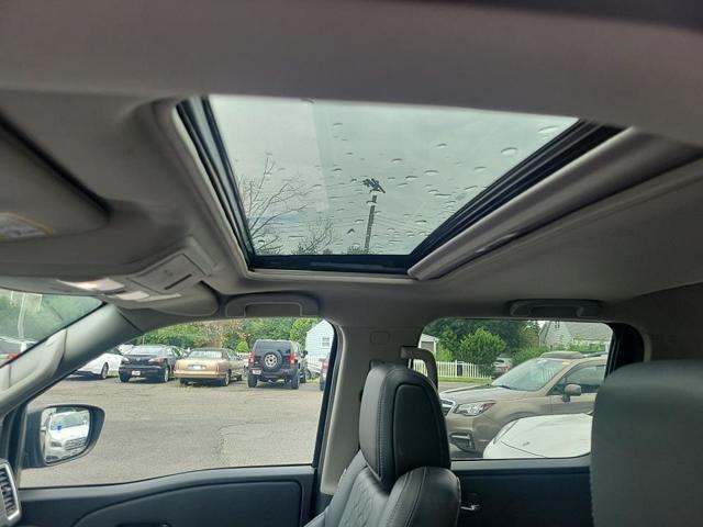 Photo of 2022 Gun Metallic Nissan Frontier