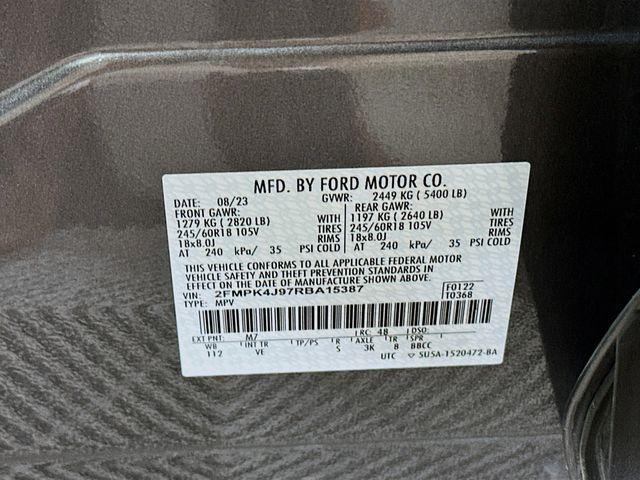 Photo of 2024 Carbonized Gray Metallic Ford Edge