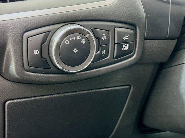 Photo of 2024 Carbonized Gray Metallic Ford Edge