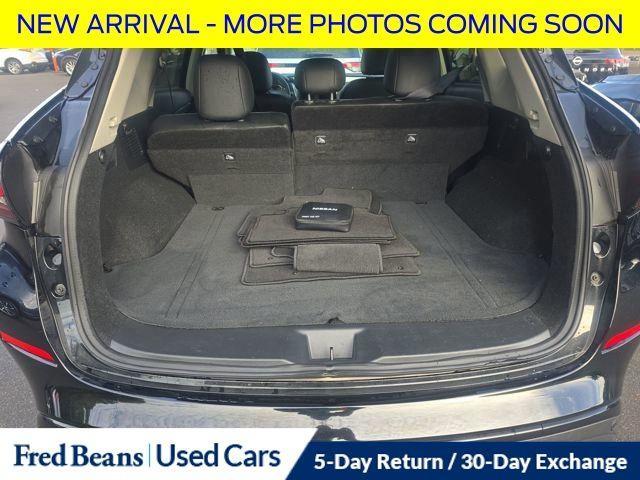 Photo of 2024 Black Nissan Murano