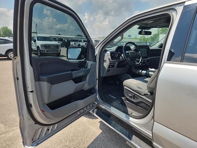 Photo of 2023 Iconic Silver Metallic Ford F-150