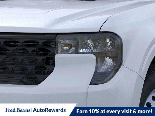 Photo of 2025 Space White Metallic Ford Maverick