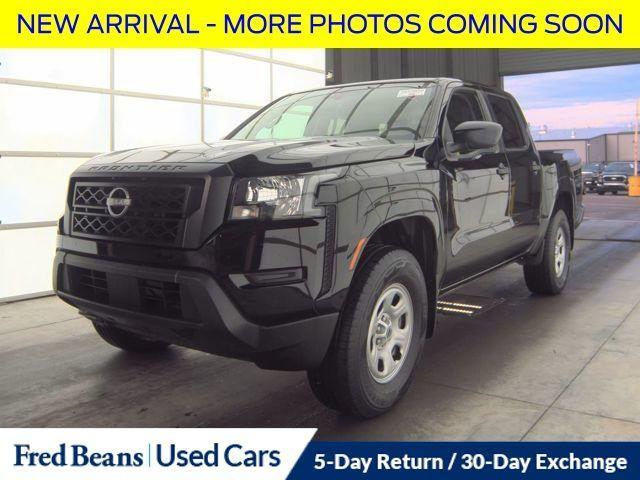 Photo of 2024 Super Black Nissan Frontier