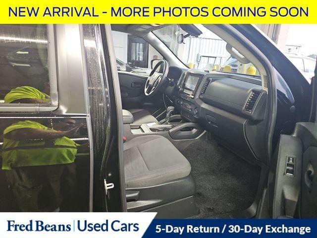 Photo of 2024 Super Black Nissan Frontier