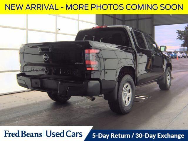 Photo of 2024 Super Black Nissan Frontier