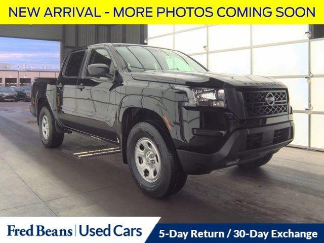 Photo of 2024 Super Black Nissan Frontier