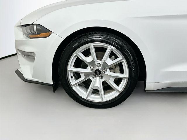Photo of 2022 Oxford White Ford Mustang