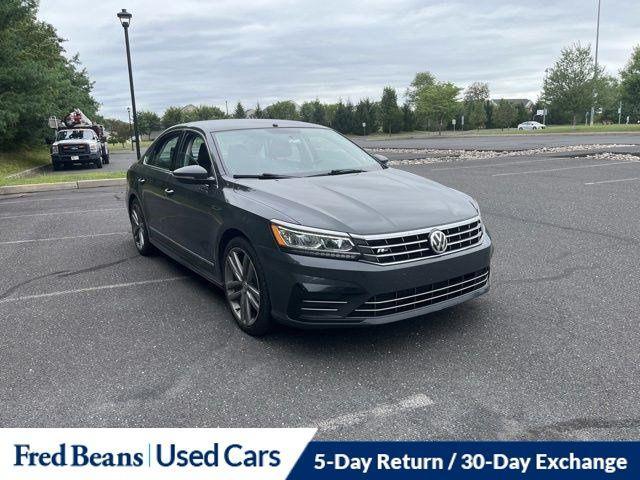 Photo of 2017 Urano Gray Volkswagen Passat