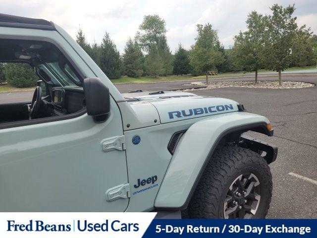 Photo of 2024 Earl Clearcoat Jeep Wrangler 4xe