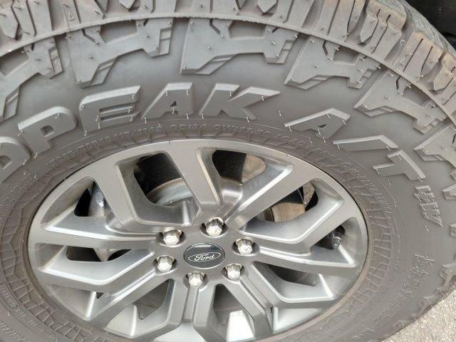 Photo of 2022 Agate Black Metallic Ford F-150