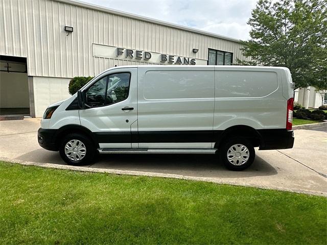 Photo of 2023 Oxford White Ford Transit-250