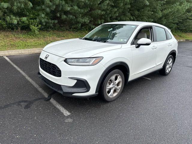 Photo of 2023 Platinum White Pearl Honda HR-V