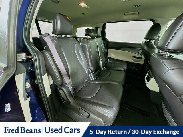 Photo of 2023 Deep Chroma Blue Kia Carnival