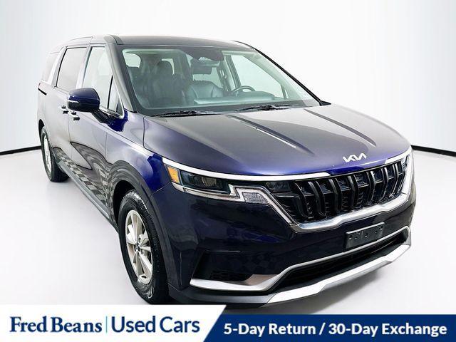 Photo of 2023 Deep Chroma Blue Kia Carnival