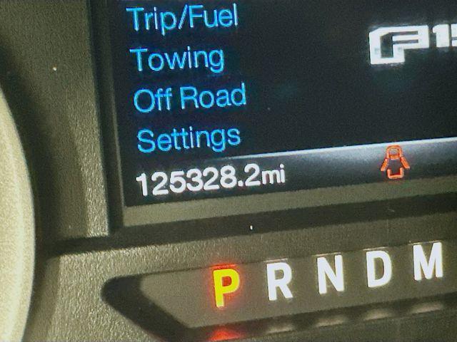 Photo of 2016 Oxford White Ford F-150